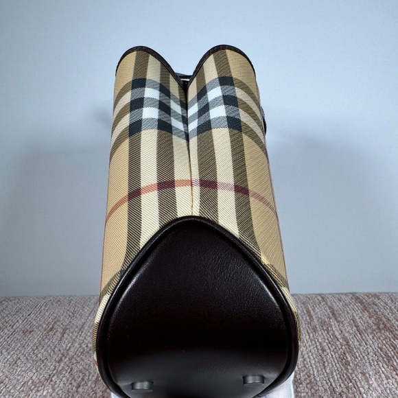 Burberry London Nova Check Vintage Handbag - Picture 4 of 12